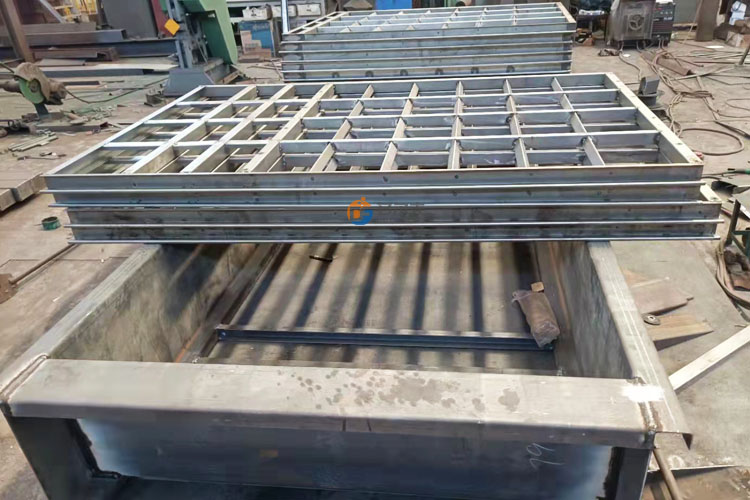 直線篩網架1.jpg 直線篩網架1.jpg